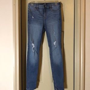Hollister Jeans (W 27 L 30)